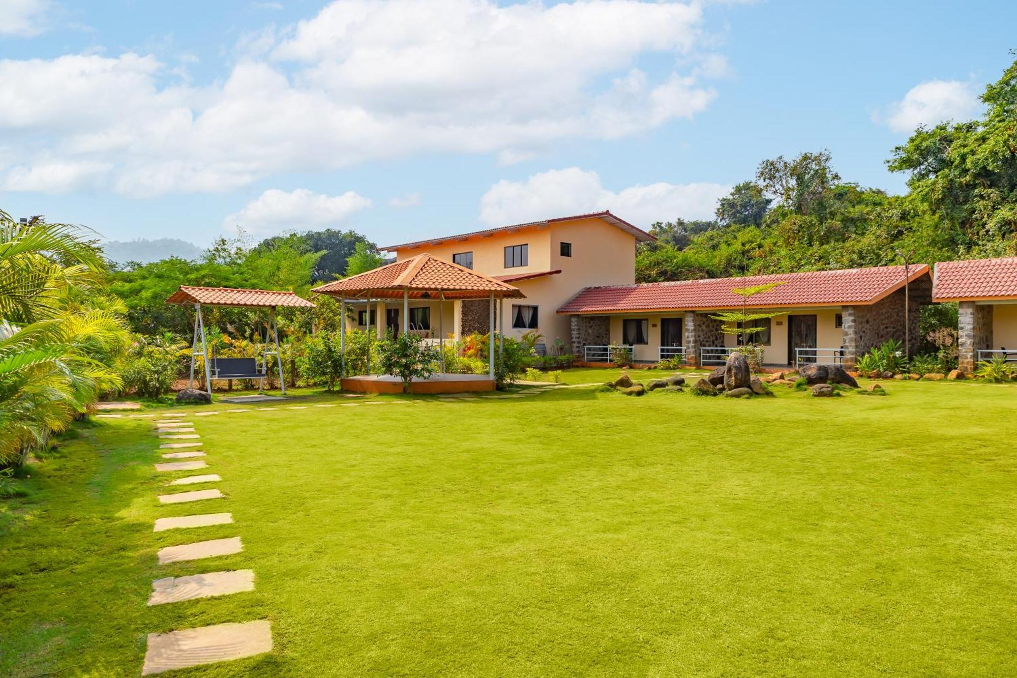 Casa Amora Lonavala Εξωτερικό φωτογραφία