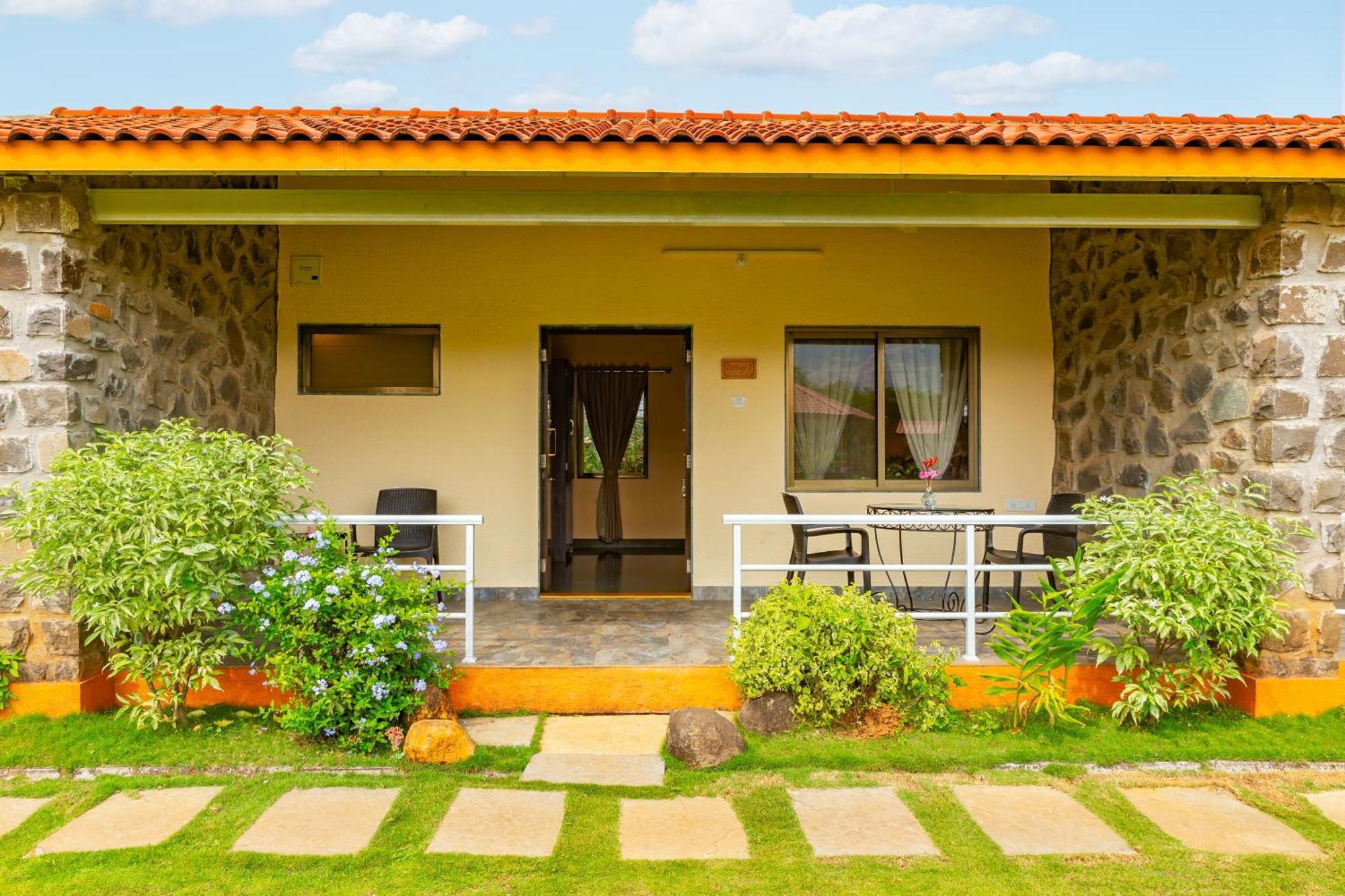 Casa Amora Lonavala Εξωτερικό φωτογραφία